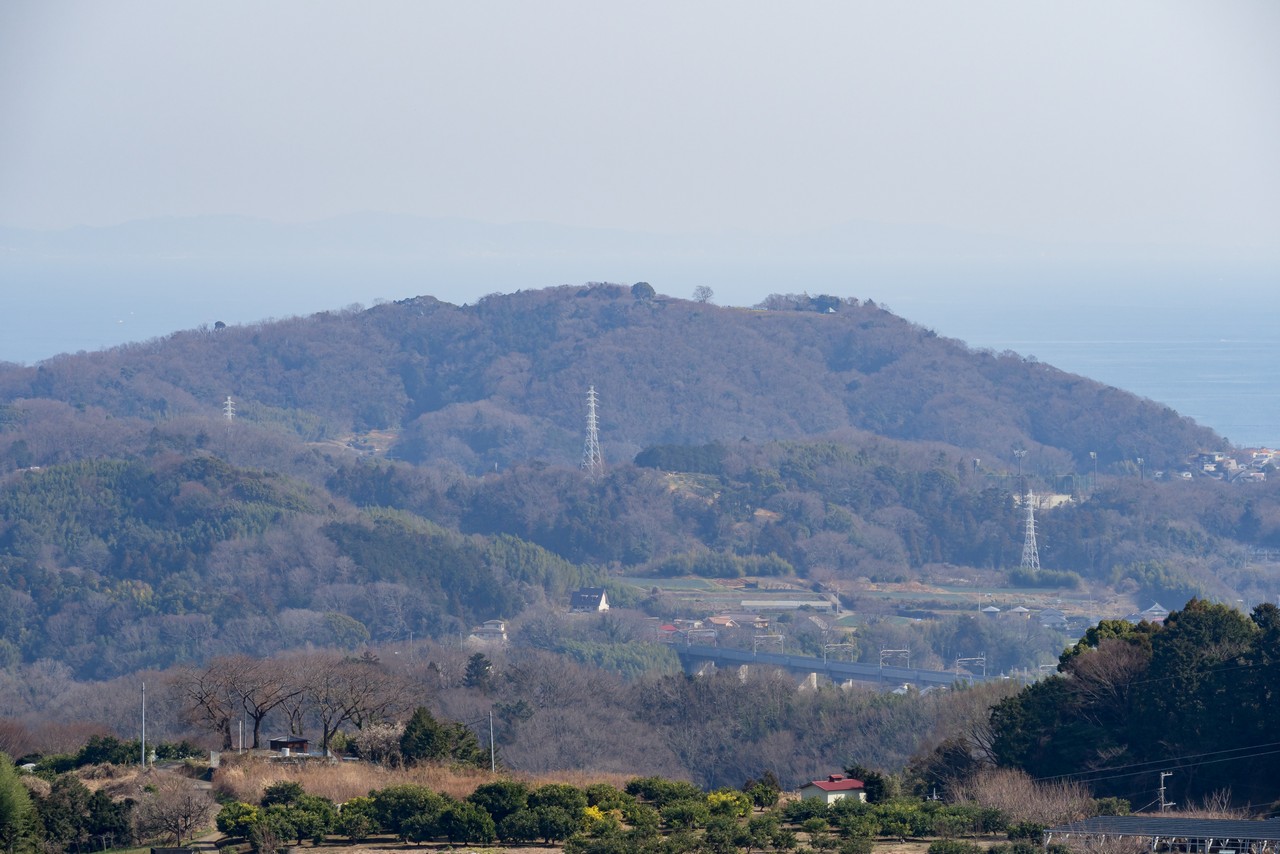 六本松から見た吾妻山と湘南平
