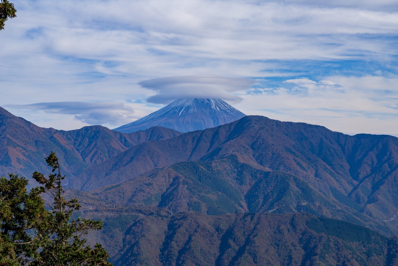 身延山から見た富士山