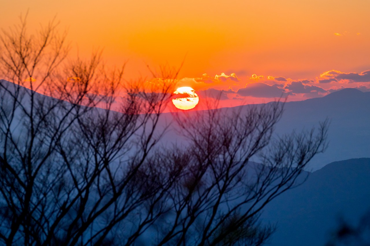 大山　イタツミ尾根から見た夕日