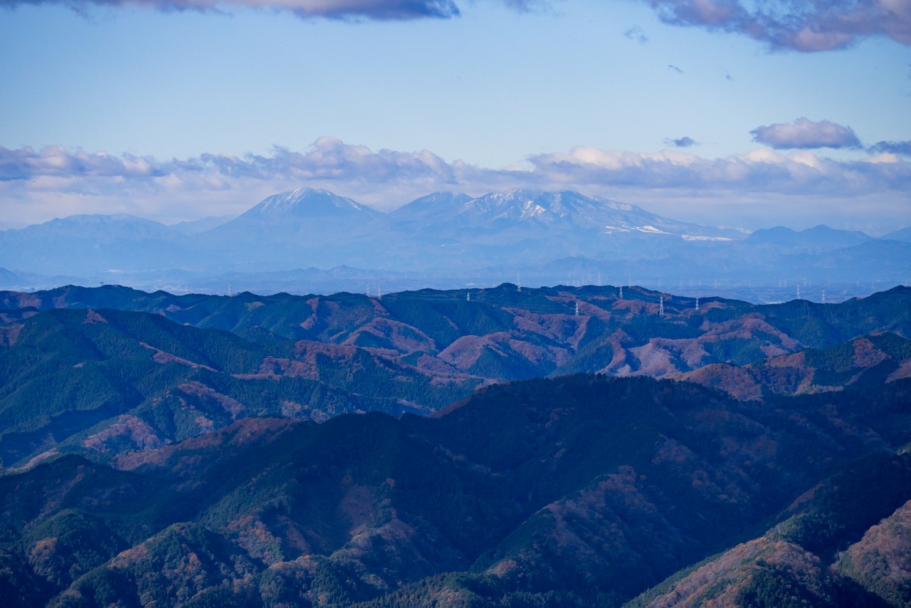 奥久慈男体山から見た日光連山