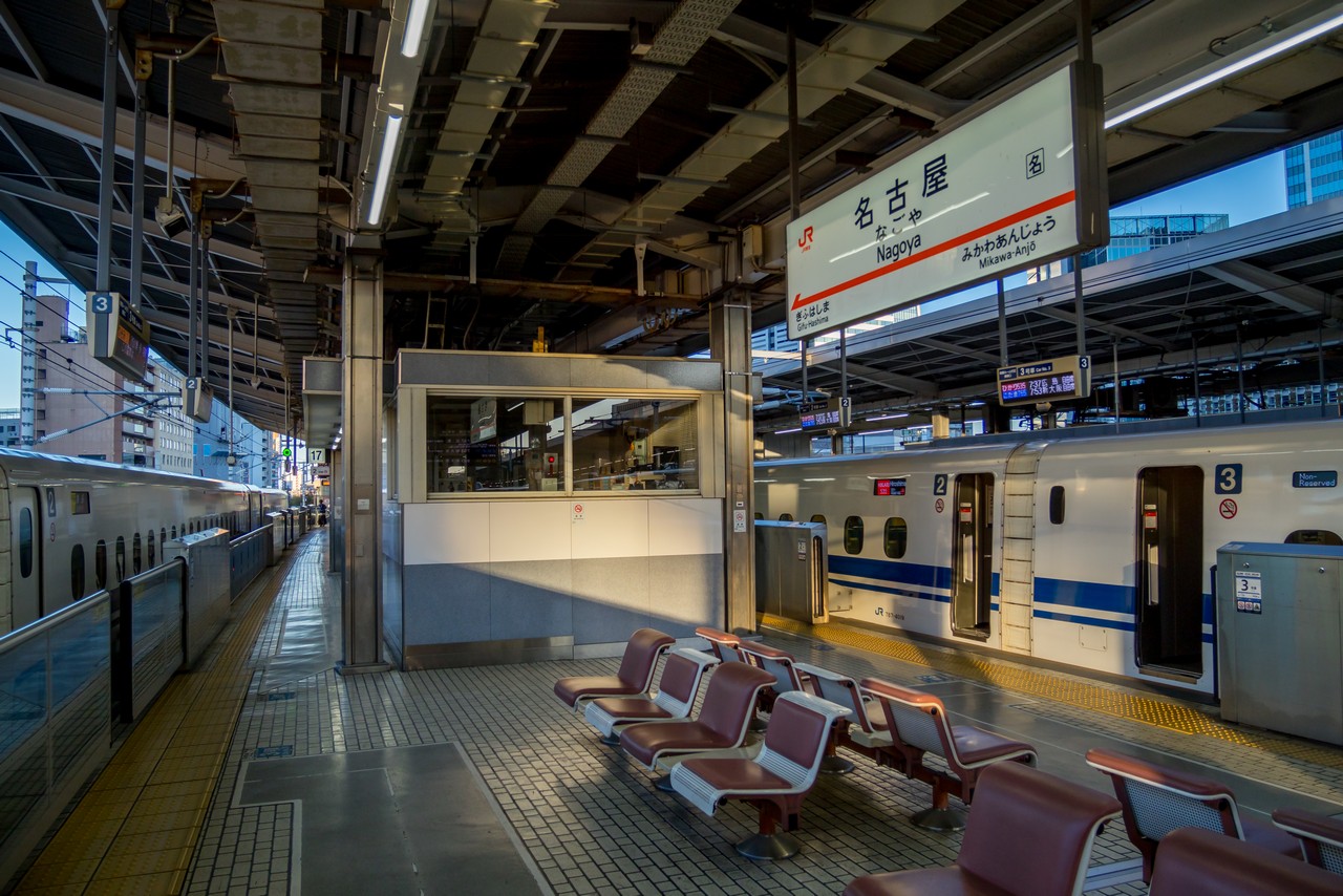 名古屋駅の新幹線ホーム