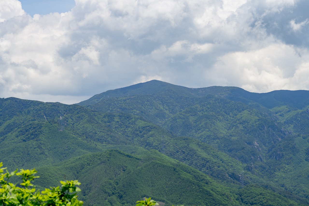 横尾山から見た小川山