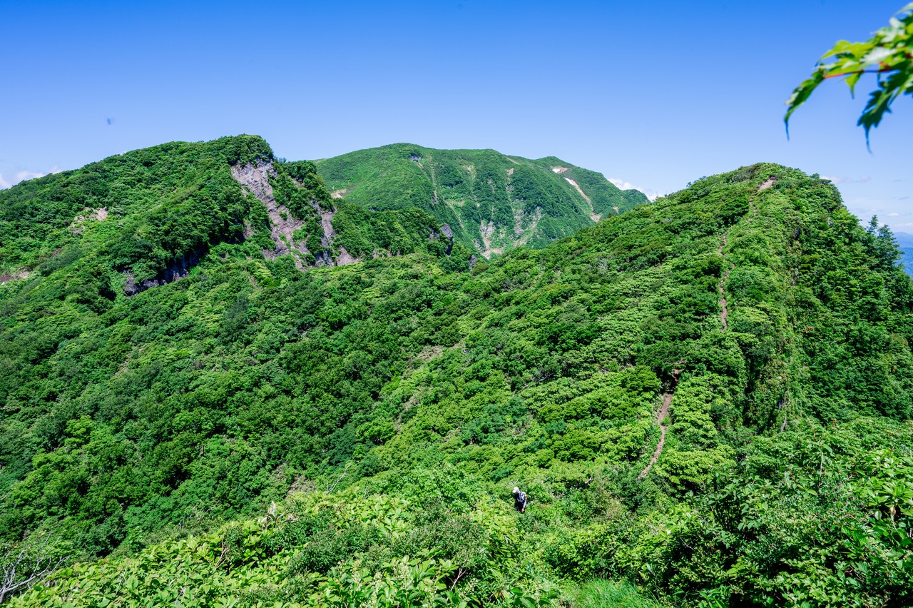 浅草岳の登山道