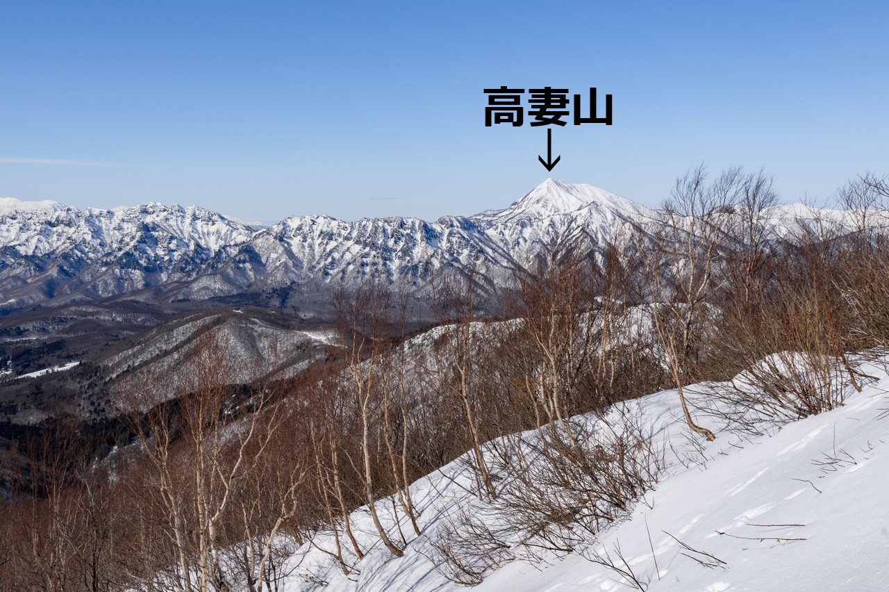 飯縄山から見た高妻山