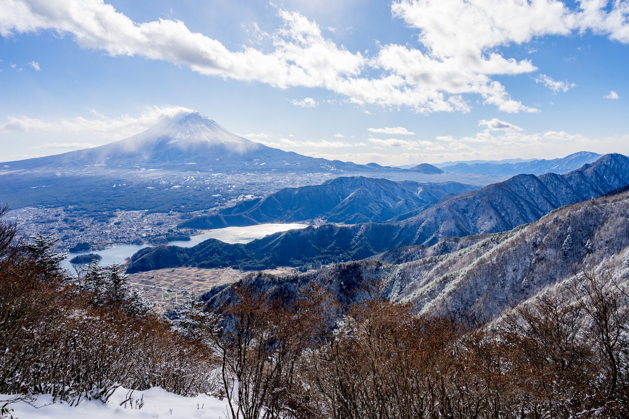 御坂山地　破風山付近からの富士展望