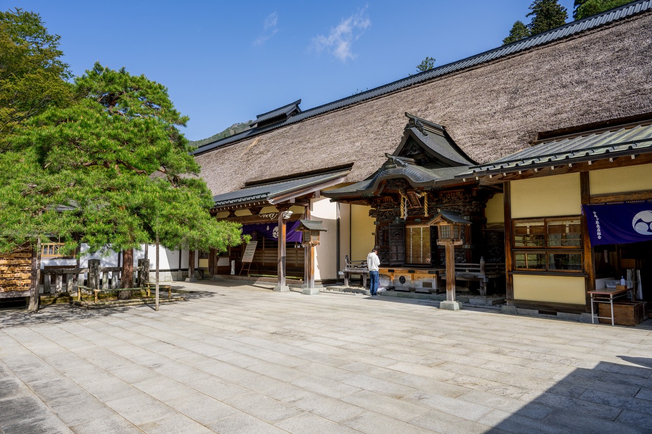 古峯神社の社殿