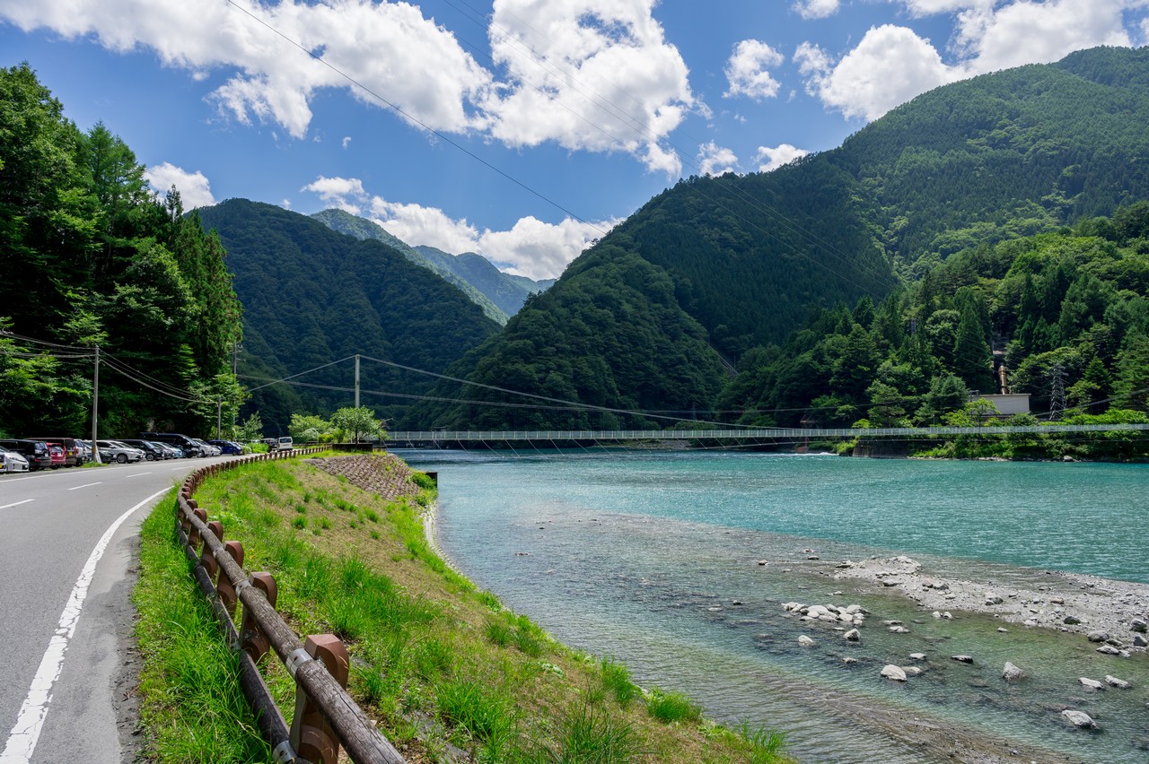 奈良田湖の橋