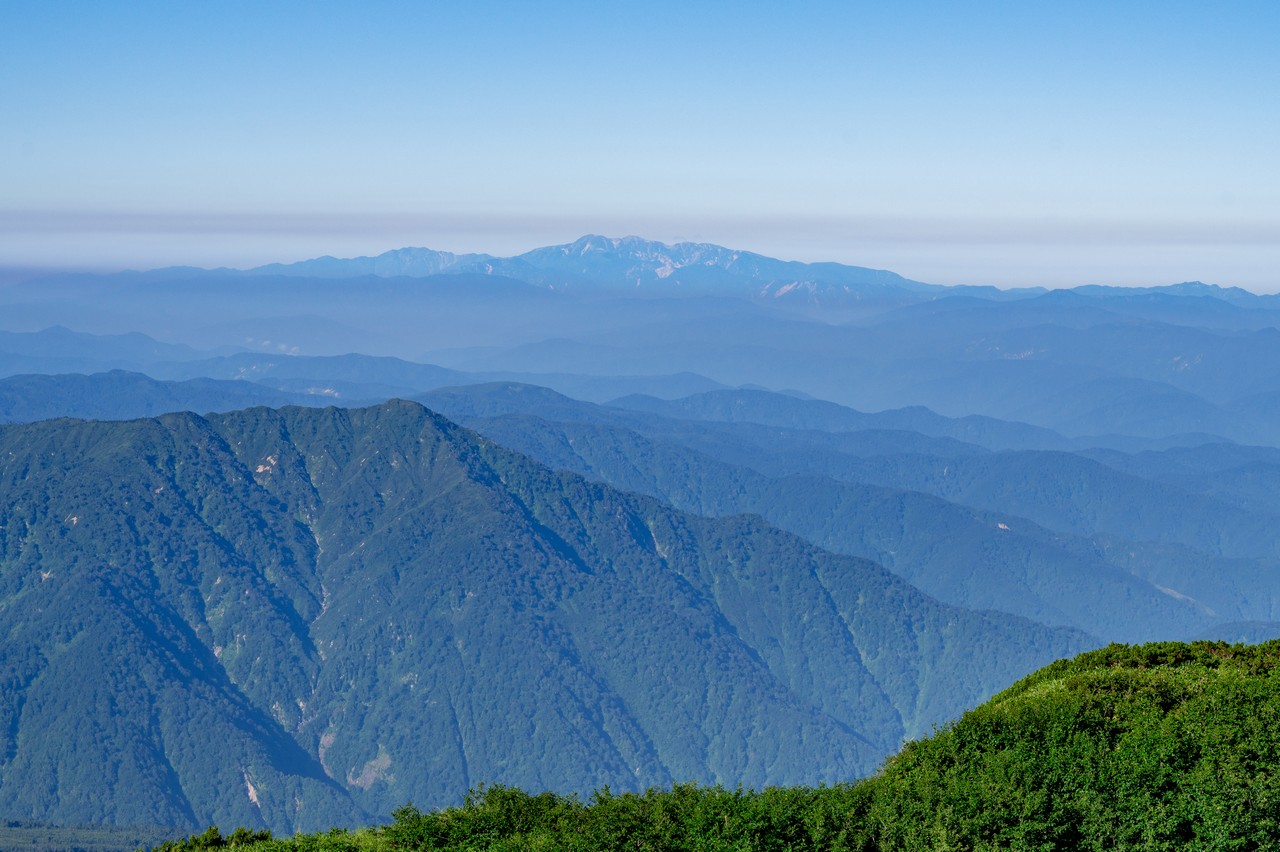 奥大日岳から見た白山
