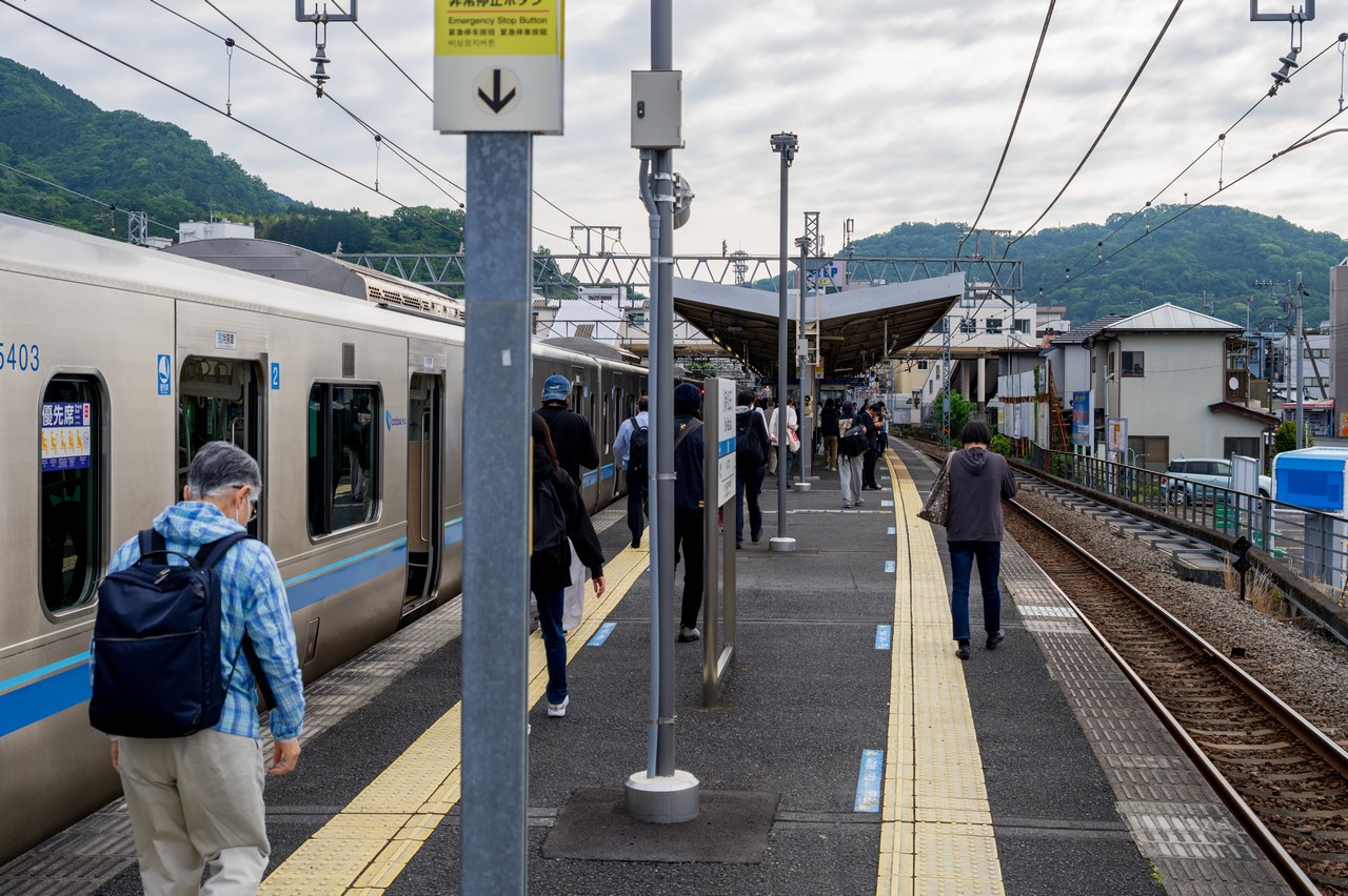 新松田駅のホーム