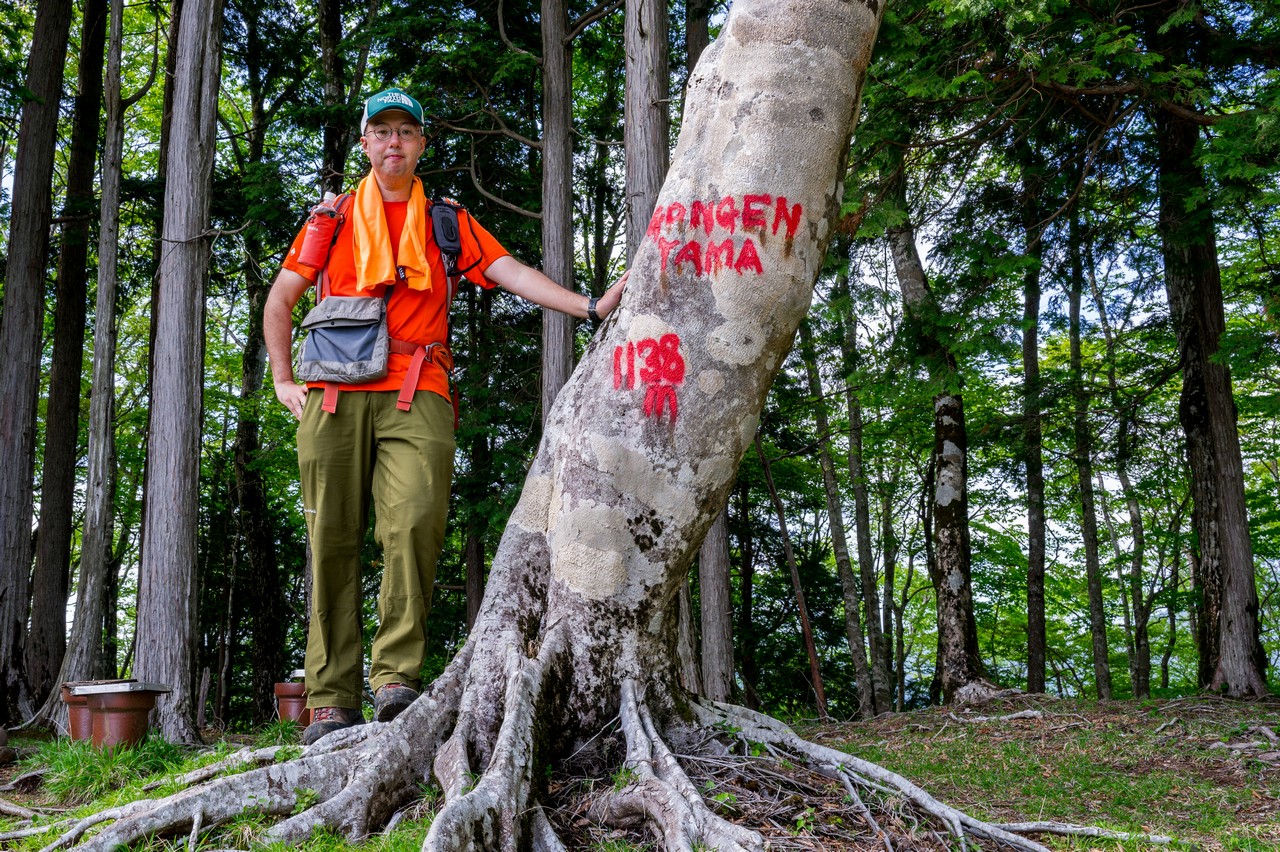権現山山頂での記念撮影