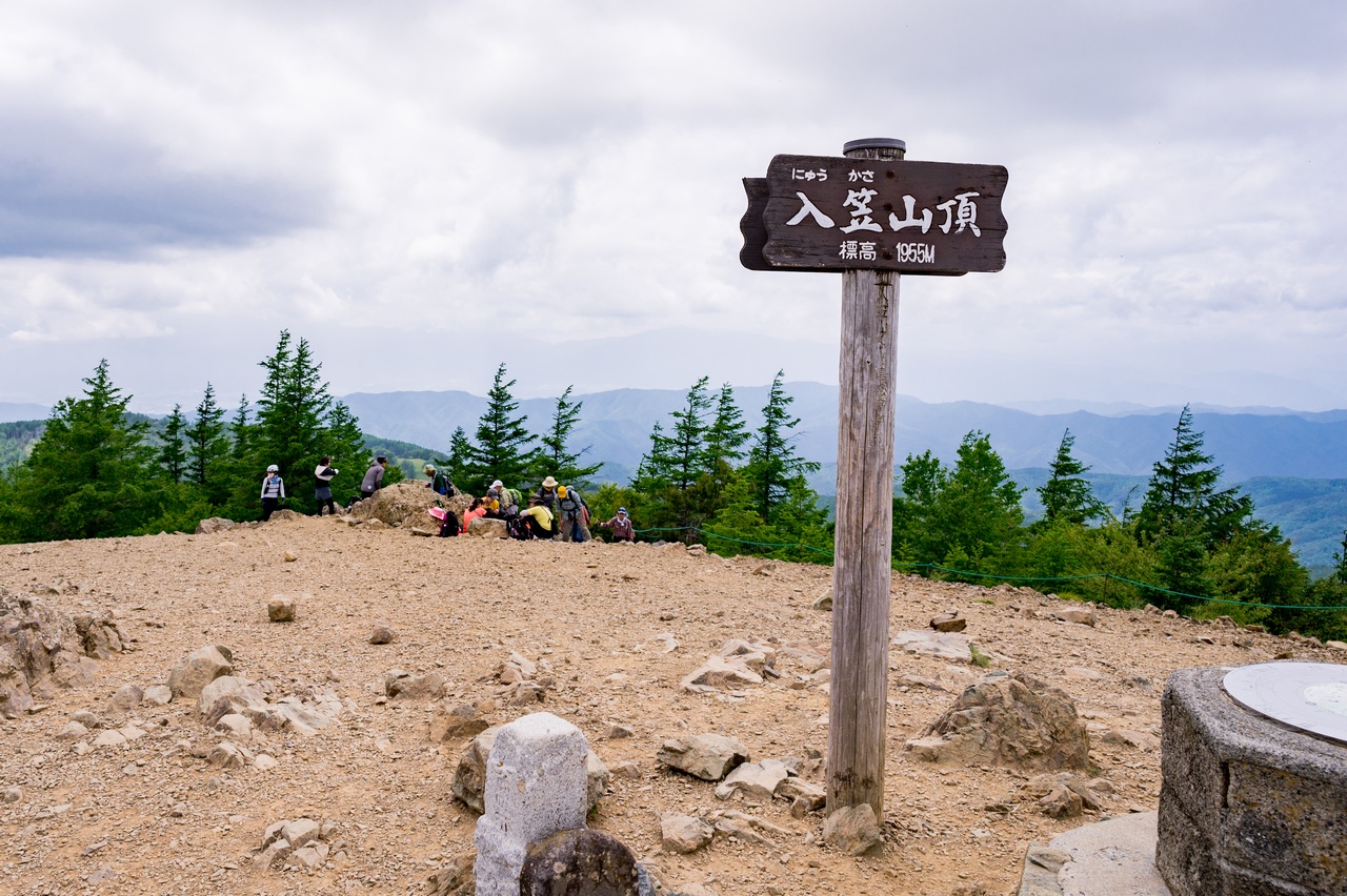 入笠山 南アルプスの前衛部に立つ、すずらんが咲く湿原の山 | 週末は山
