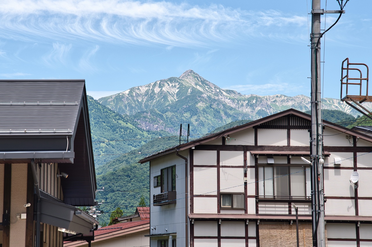 平湯バスターミナルから見た笠ヶ岳
