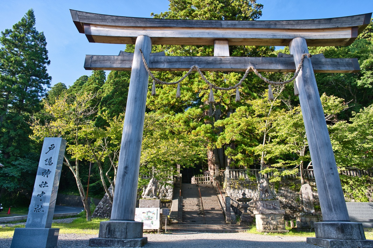 戸隠神社中社の鳥居