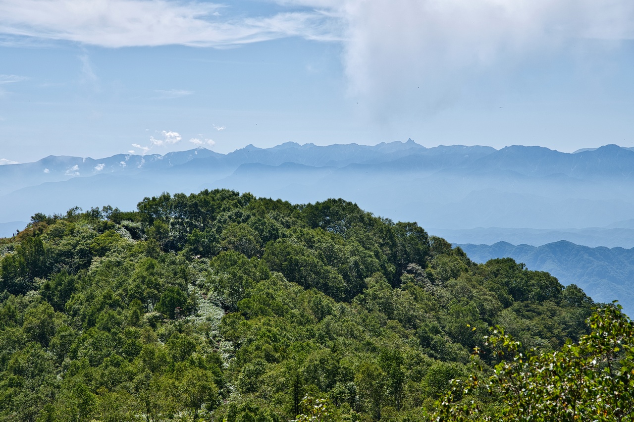 飯縄山山頂からの展望