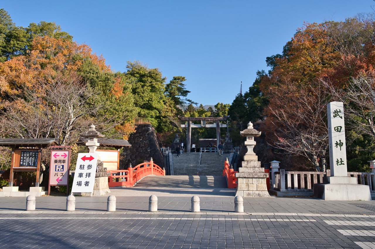251130興因寺山-012