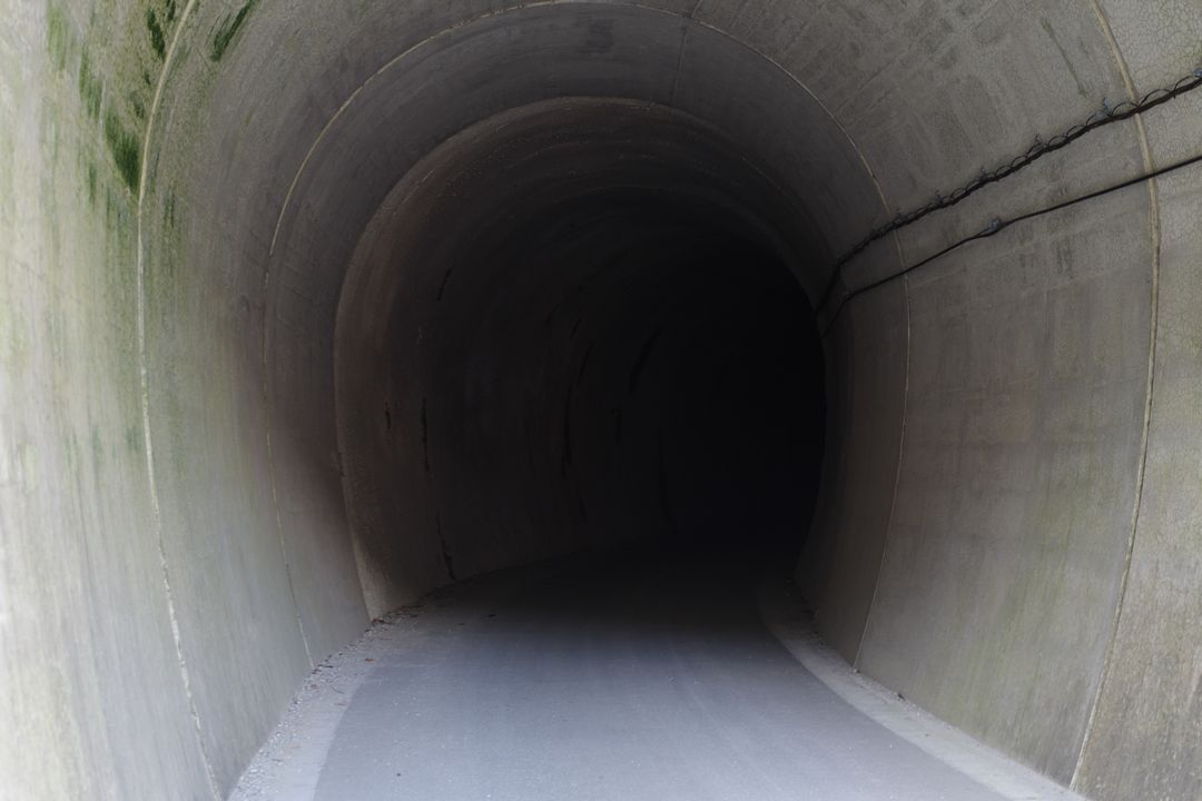 青崩隧道