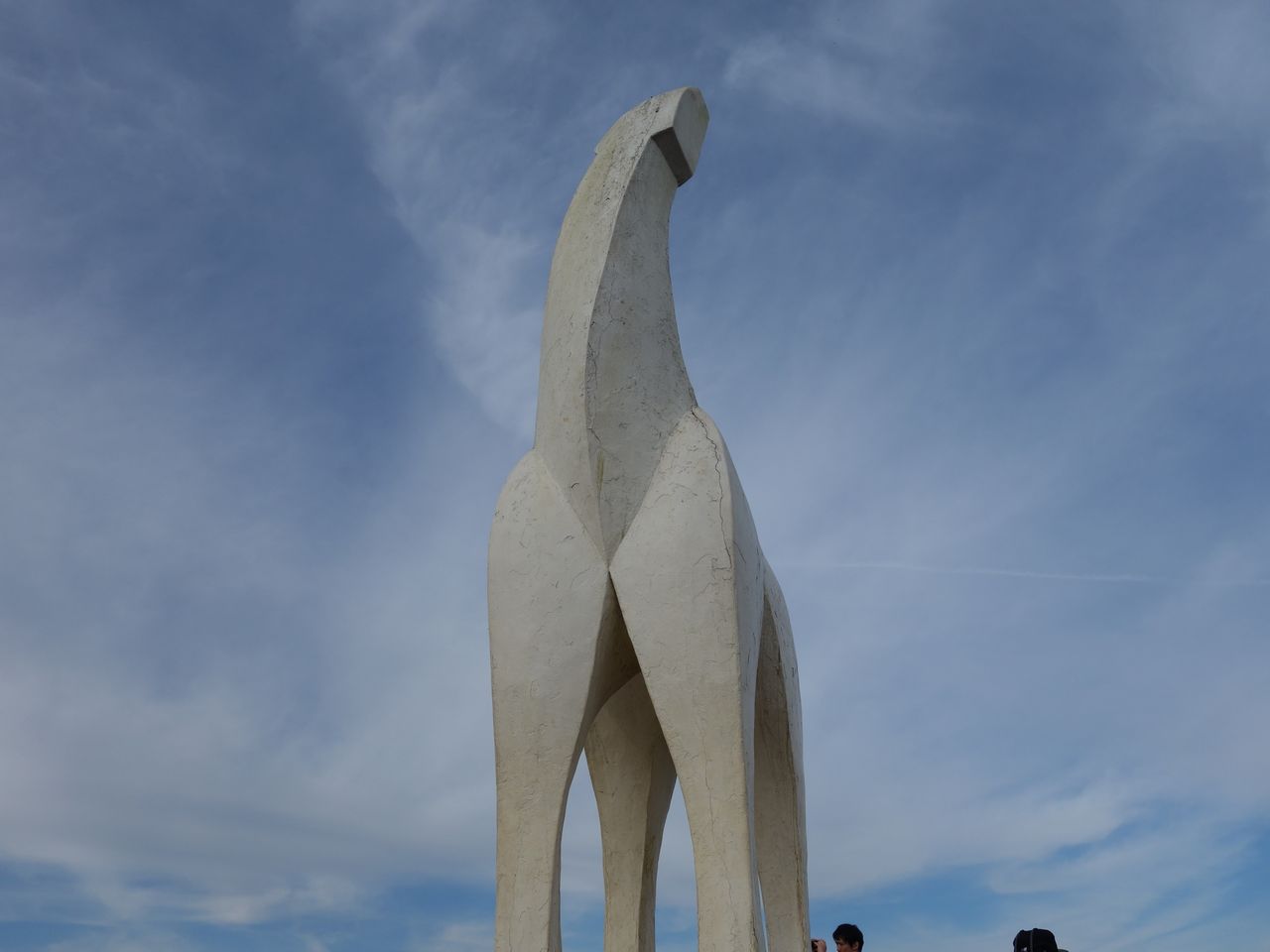 陣馬山山頂の白馬像