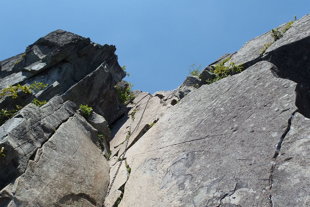 乾徳山の鳳岩