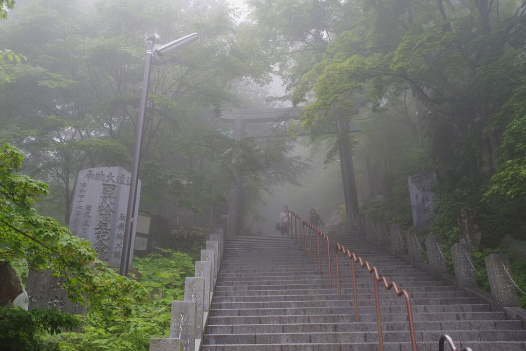 御岳山神社の石段