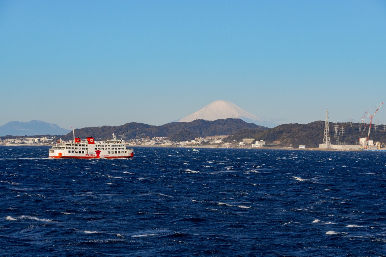 東京湾フェリーから見た富士山